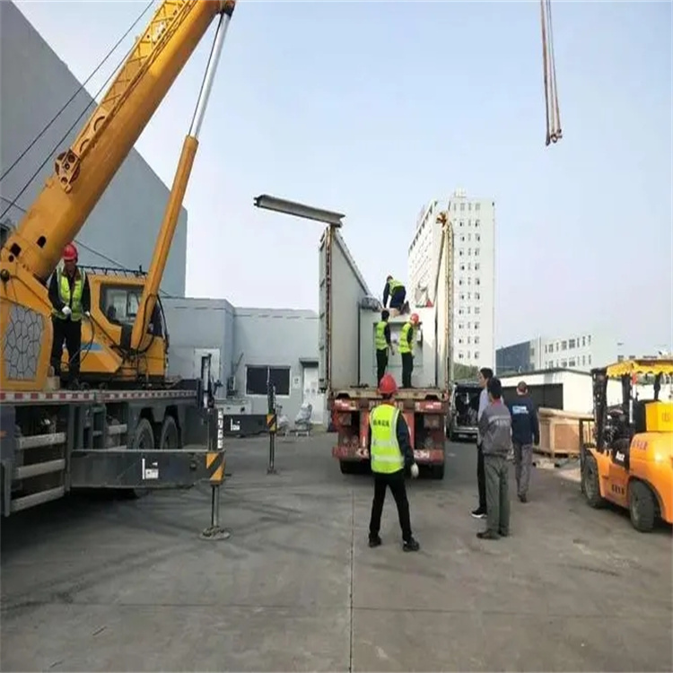 稻城如何找到附近的吊车救援服务