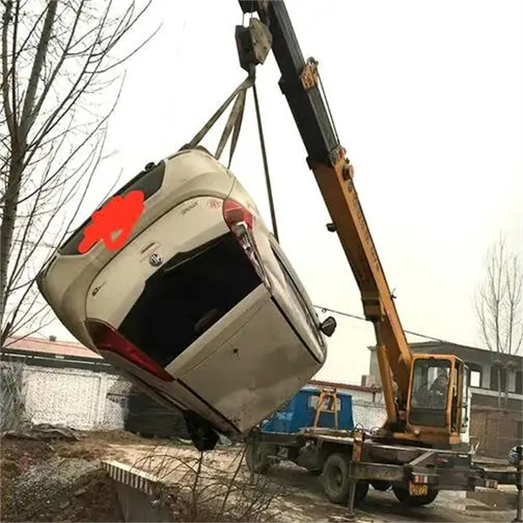 稻城随时待命，吊车24小时道路救援服务全解析