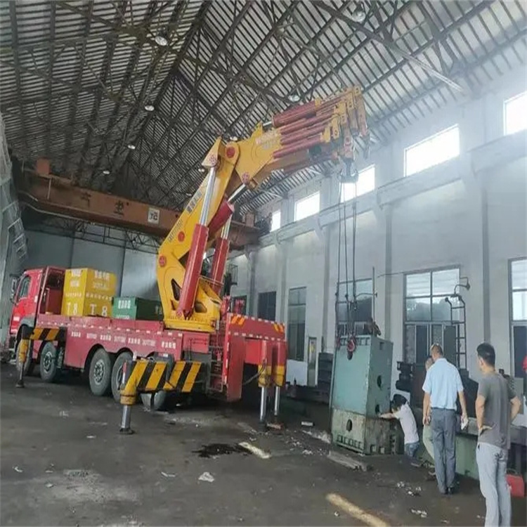 稻城速查！附近自卸吊车租赁电话及租赁全攻略