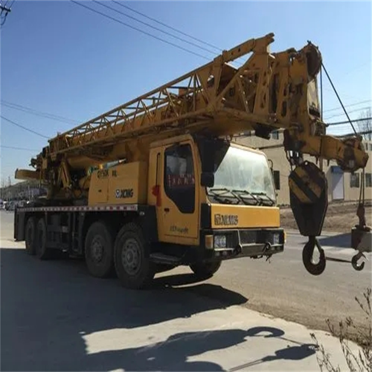 稻城哪里有专业吊车出租